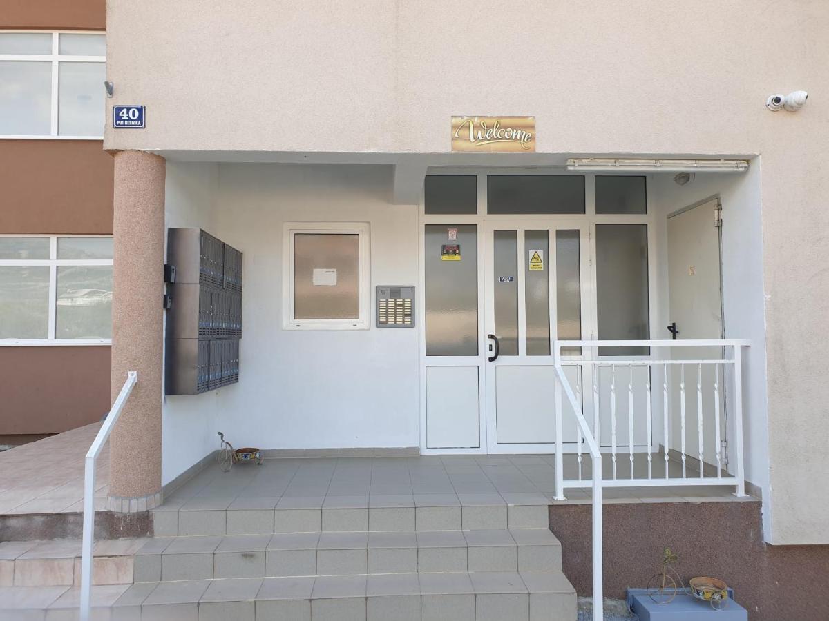 Apartment Eso Kastela Ngoại thất bức ảnh